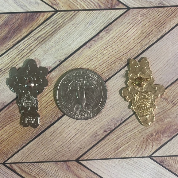 Disney Daisy Duck Pin BUNDLE - Picture 5 of 5